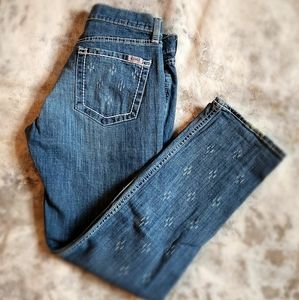 UNIQUE BOYFRIEND JEAN